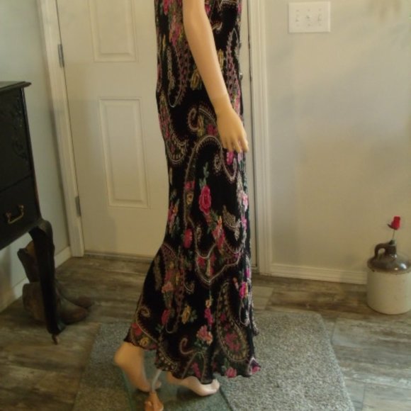 Long Black n Purple Lined Paisley Summer Dress - Picture 3 of 7